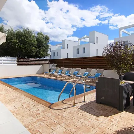 Nissinia - Nissi Area Tatil Evi *